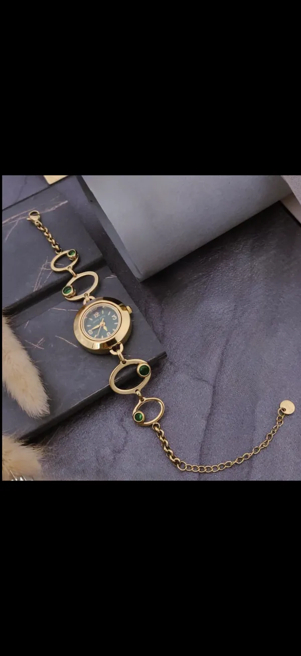 Gold_Tone_Bracelet_Style_Watch_for_Women
