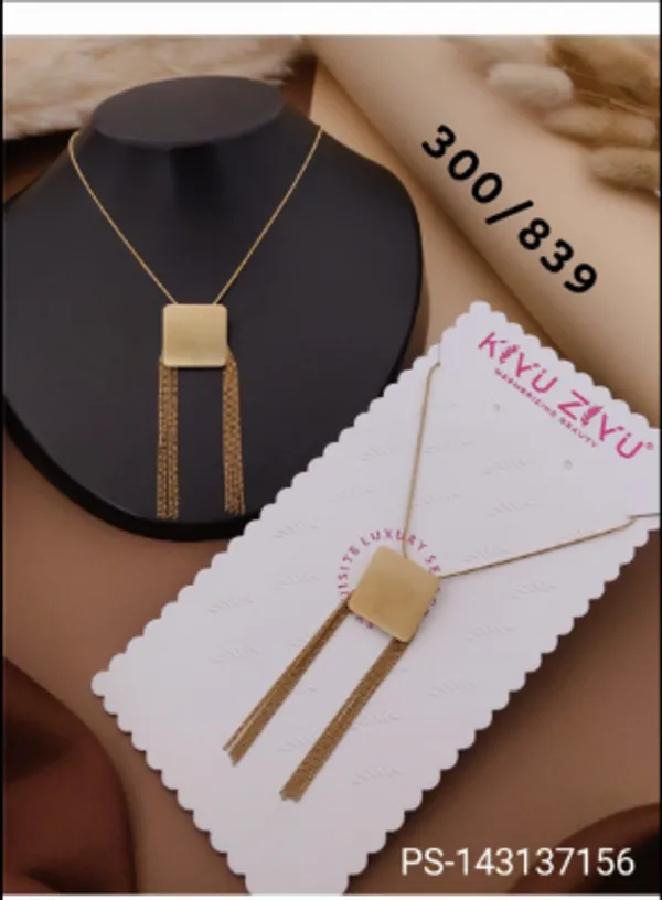 Gold-Tone_Rectangular_Tassel_Pendant_Necklace_for_Women