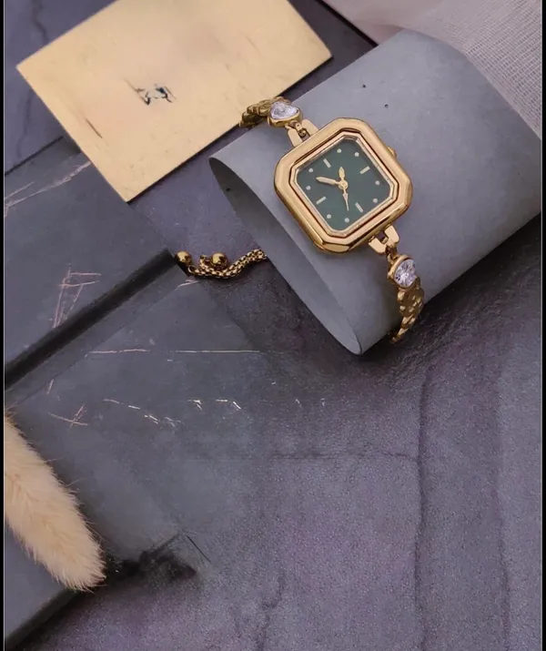 Gold_Tone_Green_Dial_Bracelet_Watch_for_Women