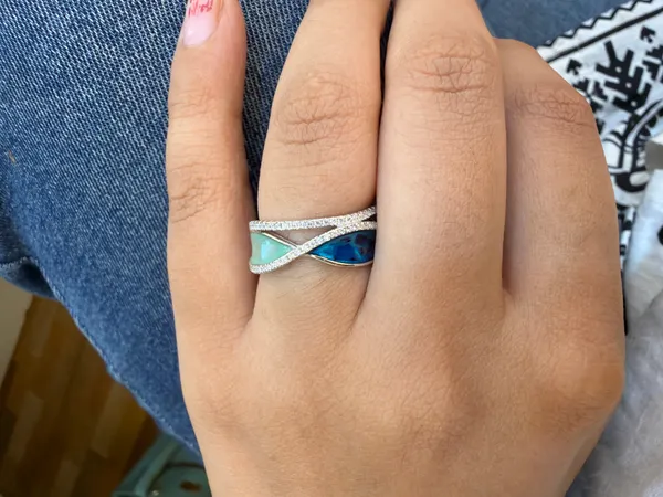 Silver_Tone_Blue_Stone_Crossover_Ring_for_Women