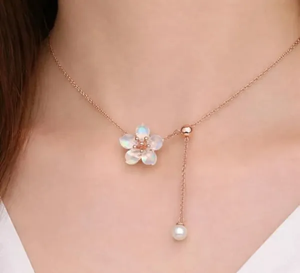 Rose_Gold_Tone_Floral_Pendant_Necklace_for_Women
