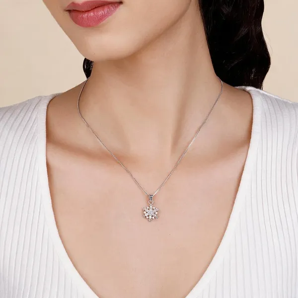 Silver-Tone_Floral_Pendant_Necklace_For_Women