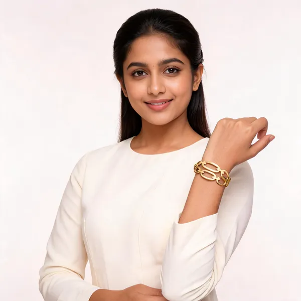 Gold_Tone_Interlocking_Link_Bracelet_For_Women