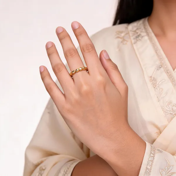 Gold_Tone_Oval_Link_Ring_For_Women
