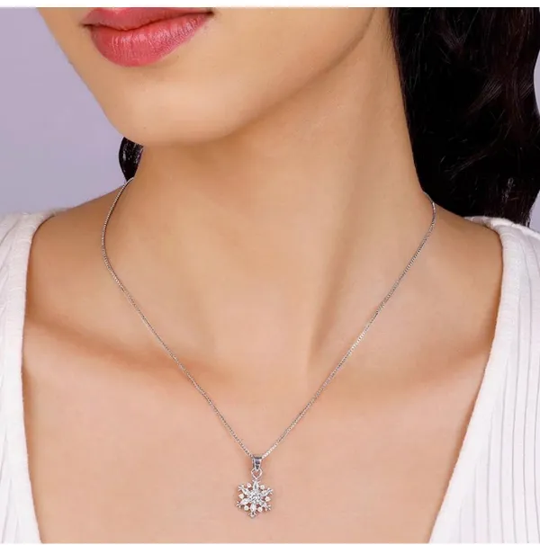 Silver-Tone_Floral_Pendant_Necklace_for_Women