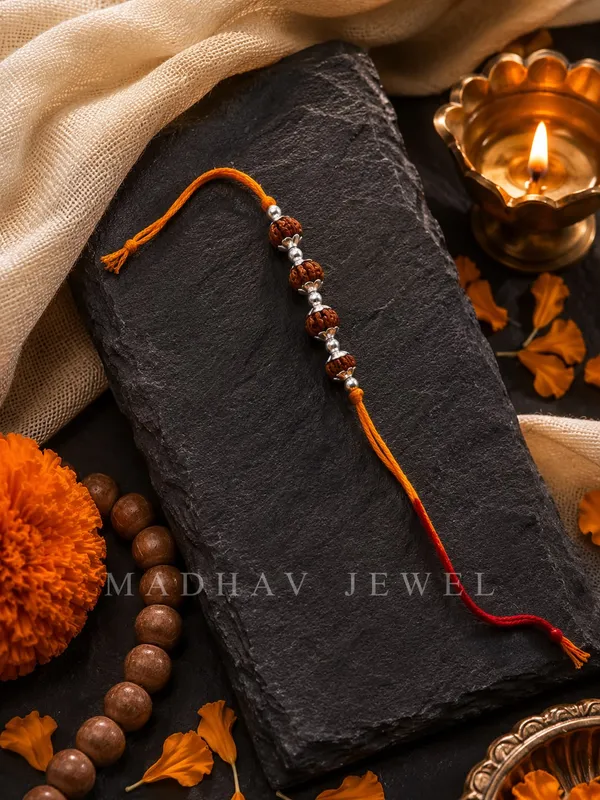 Red_Thread_Rudraksha_Beaded_Rakhi_for_Brother