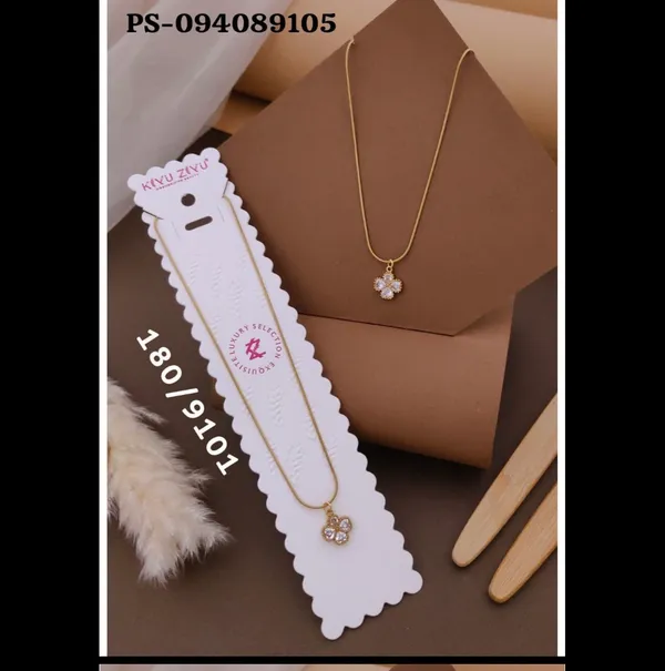 Gold_Tone_Floral_Pendant_Necklace_for_Women