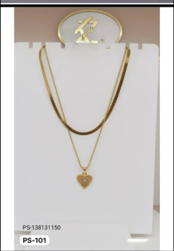 Gold_Tone_Heart_Pendant_Necklace_for_Women