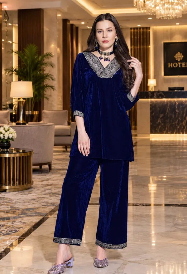 Blue_Women_Beautiful_Velvet_Kurta_With_Bottomwear_For_Women
