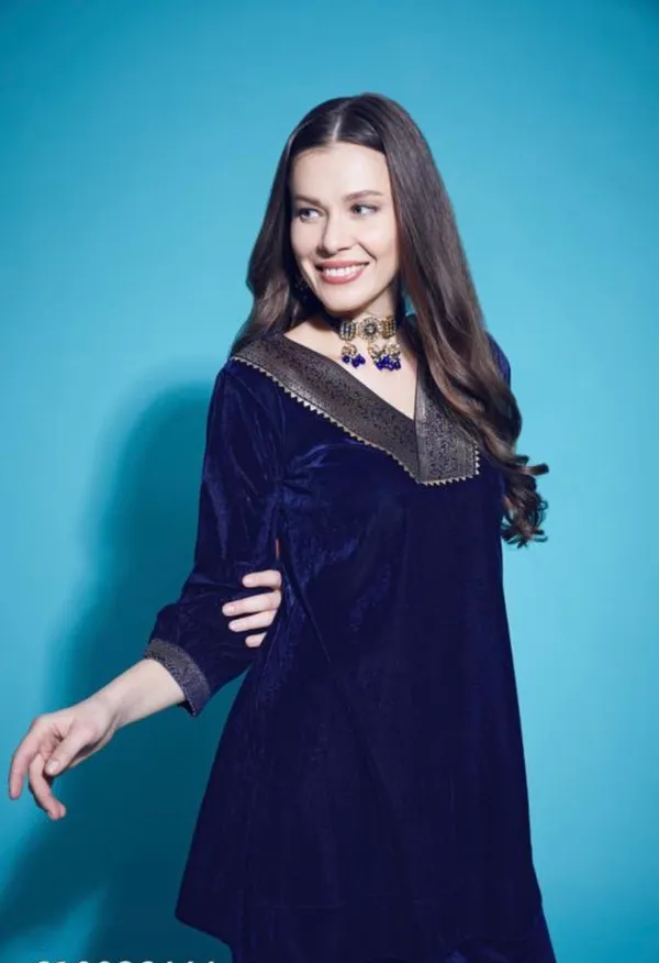 Blue_Women_Beautiful_Velvet_Kurta_With_Bottomwear_For_Women