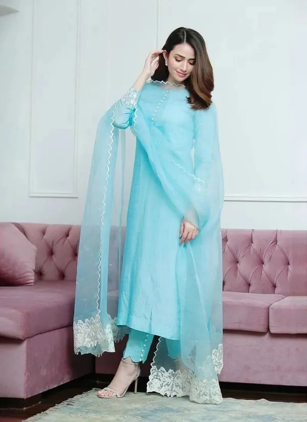 DD's_creation_Women_Kurta_Pant_Attached_Dupatta_Set_()