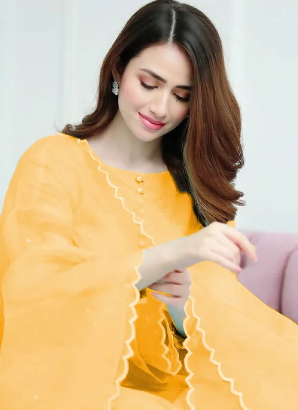DD's_creation_Women_Kurta_Pant_Attached_Dupatta_Set_()