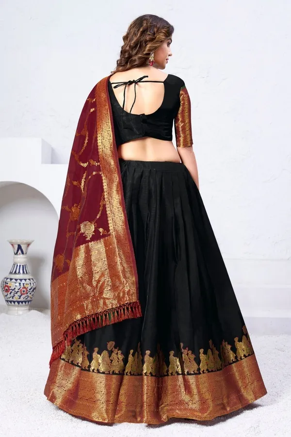 Aatvi_Embellished_Semi_Stitched_Lehenga_Choli_(Black)