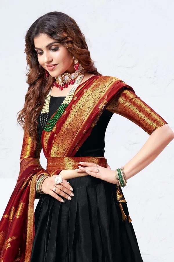 Aatvi_Embellished_Semi_Stitched_Lehenga_Choli_(Black)