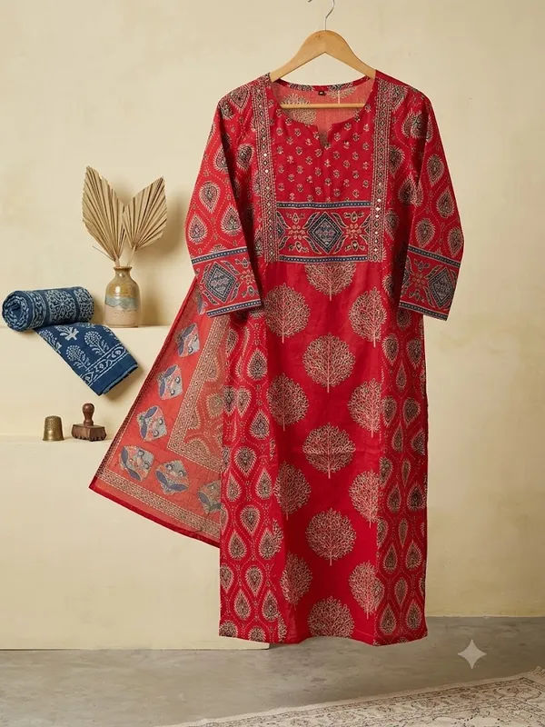 Red_Printed_Straight_Kurta_Set_For_Women