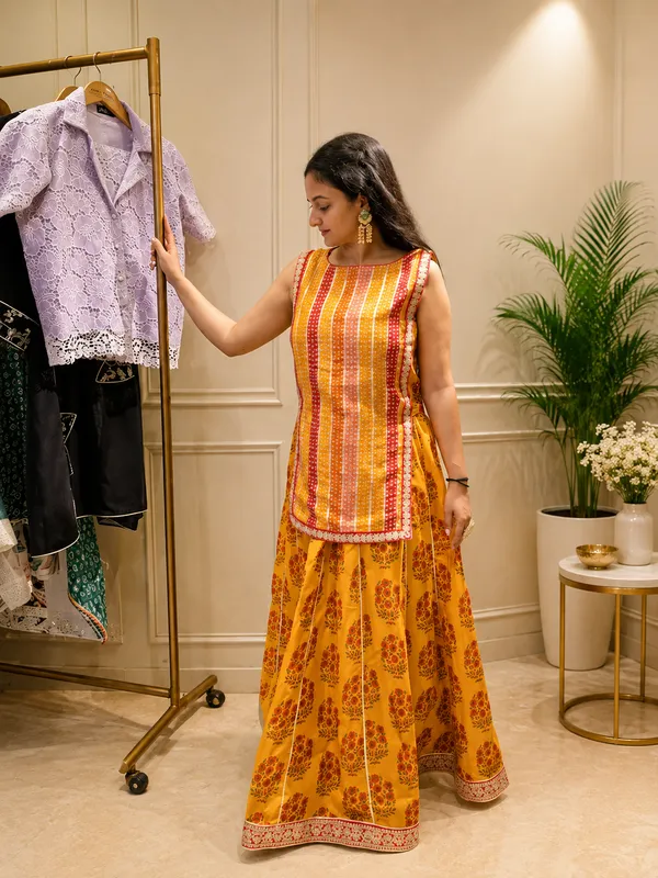 Orange_Printed_Sleeveless_Kurta_Palazzo_Set_For_Women
