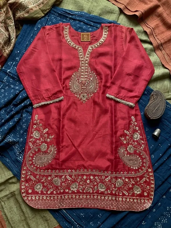 Red_Embroidered_Straight_Fit_Suit_Set_For_Women