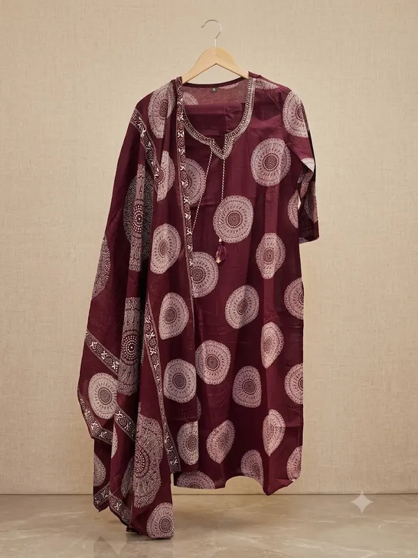 Maroon_Printed_Straight_Kurta_Set_For_Women