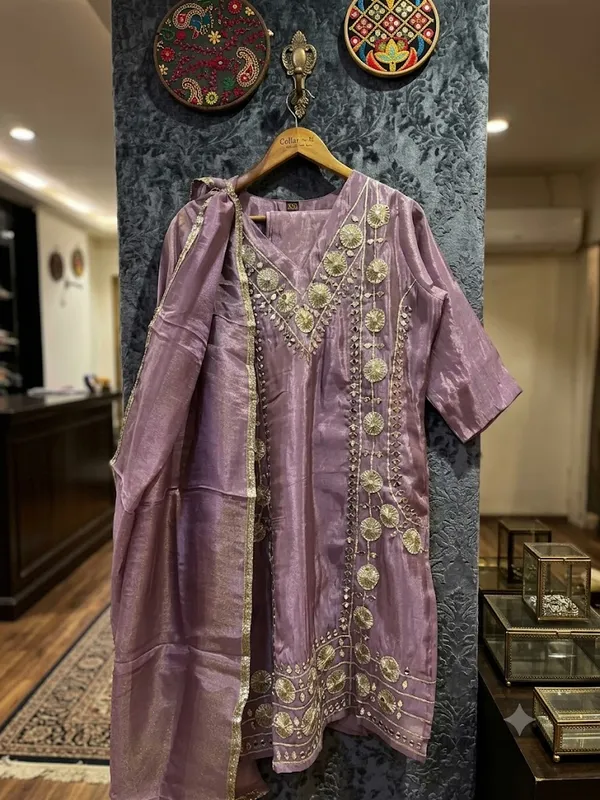 Lavender_Embroidered_Straight_Kurta_Set_For_Women