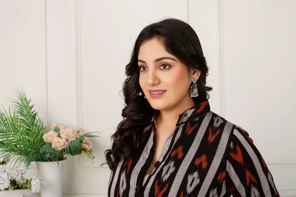 Black_Ikat_Shirt_Dress