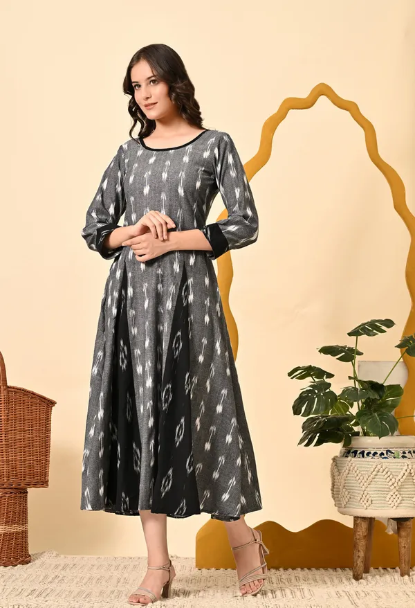Achromatic_Kali_Dress