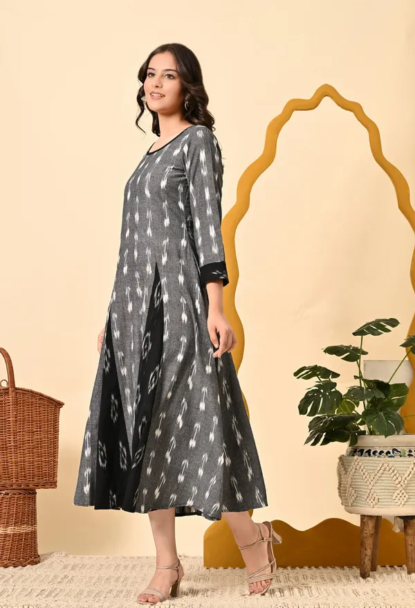 Achromatic_Kali_Dress