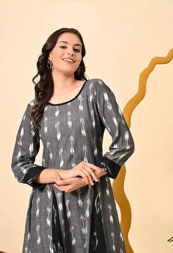 Achromatic_Kali_Dress