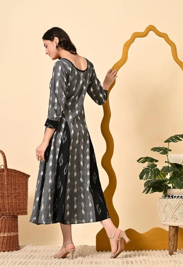 Achromatic_Kali_Dress