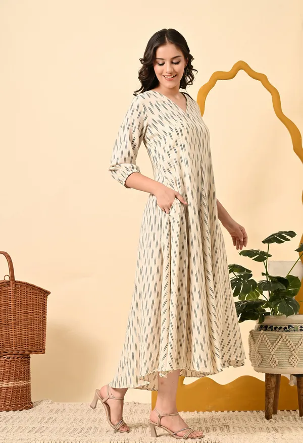 Royale_Viii_Dress