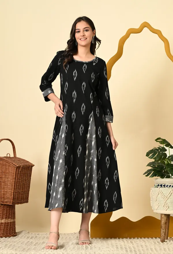 Monochromatic_Kali_Dress