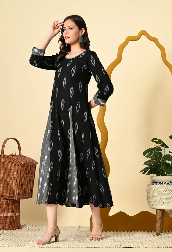 Monochromatic_Kali_Dress
