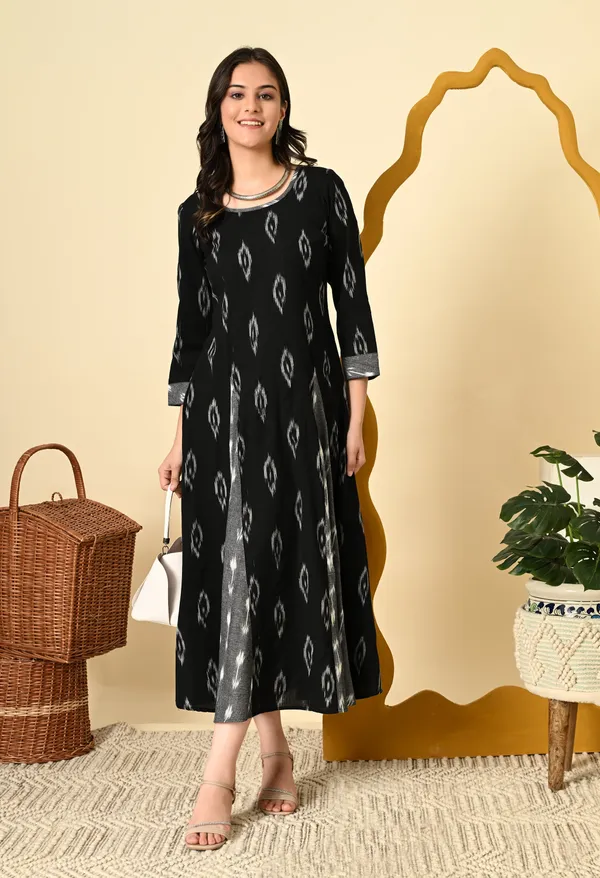 Monochromatic_Kali_Dress