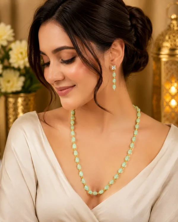 Gold_Multicolor_Kundan_Polki_Pearl_Monalisa_Beaded_Necklace_For_Women