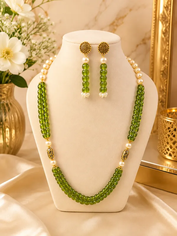 Peridot_Green_Hydro_Quartz_&_Pearls_Multilayered_Adjustable_Necklace_&_Earrings_Set