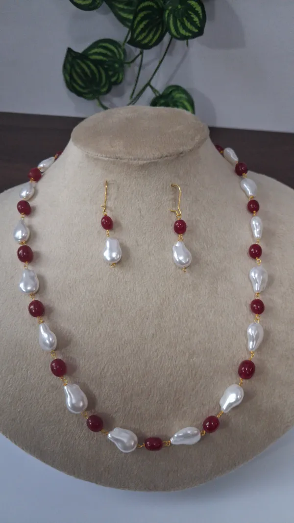 Elegant_Natural_Stone_Necklace