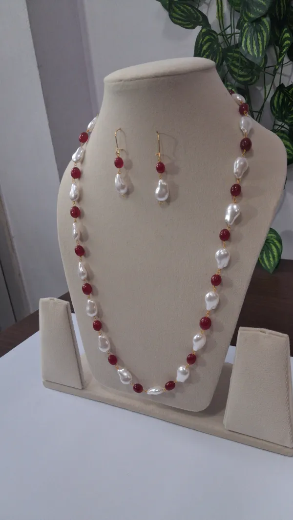 Elegant_Natural_Stone_Necklace