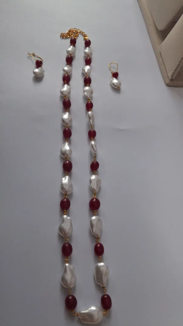 Elegant_Natural_Stone_Necklace