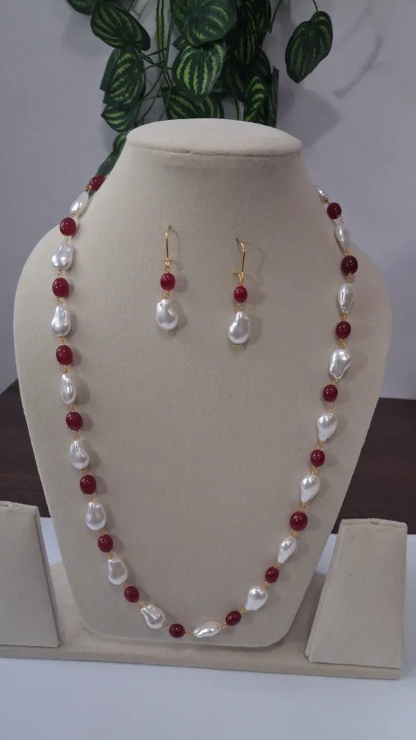 Elegant_Natural_Stone_Necklace