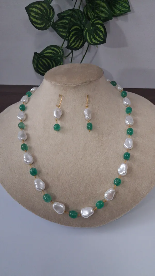 Classic_Natural_Stone_Necklace
