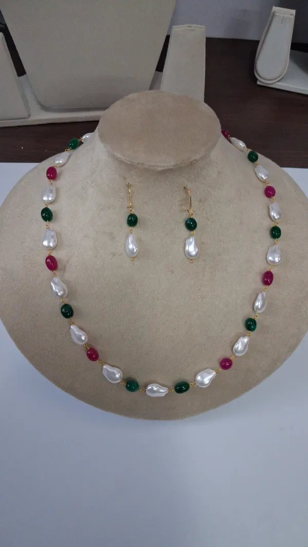 Stylish_Natural_Stone_Necklace
