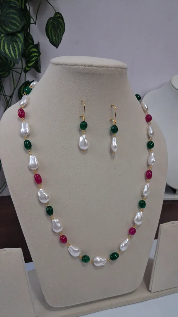 Stylish_Natural_Stone_Necklace