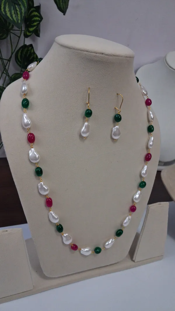 Stylish_Natural_Stone_Necklace