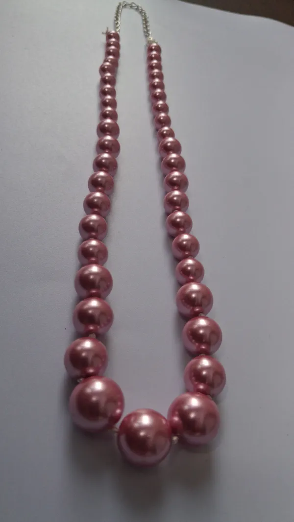 White_And_Gold_Pearl_Beads_Brass_Chain_Strand_Necklace_For_Women