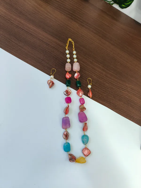 Classic_Natural_Quartz_Mother_of_Pearl_Necklace