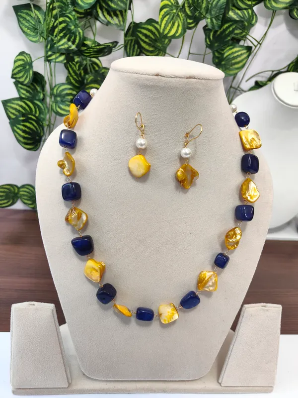 Traditional_Natural_Quartz_Pearl_Necklace