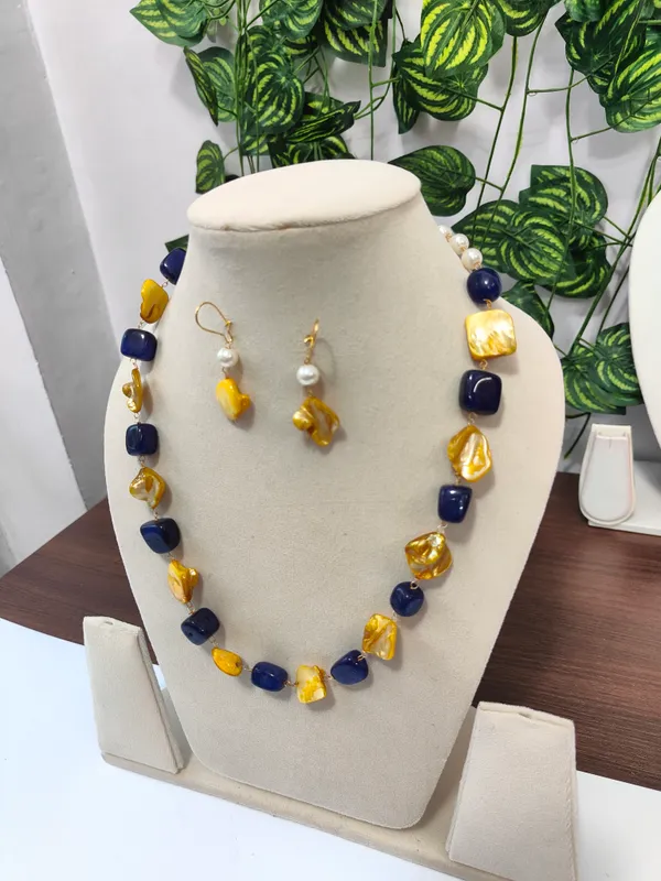 Traditional_Natural_Quartz_Pearl_Necklace