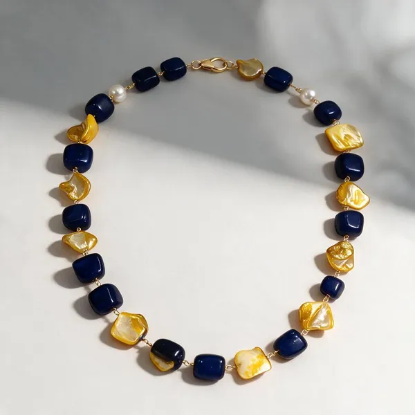 Gold_And_White_Natural_Quartz_Mother_Of_Pearl_Pearl_Necklace_For_Women