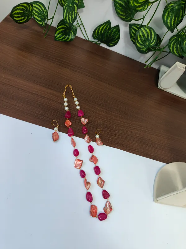 Statement_Natural_Quartz_Pearl_Necklace