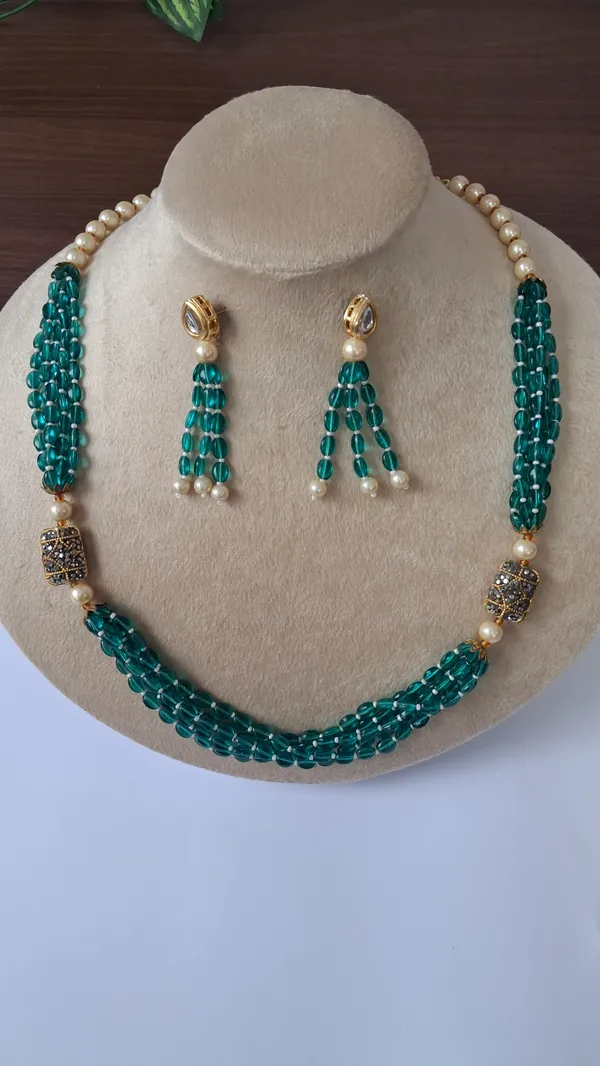 Elegant_Hydro_Quartz_Pearl_Beaded_Necklace