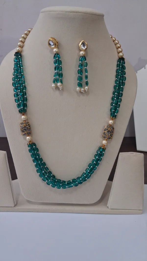 Elegant_Hydro_Quartz_Pearl_Beaded_Necklace